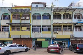 SPOT ON 92170 Penginapan Pak DheNearMall Nagoya Hill