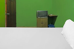 SPOT ON 92170 Penginapan Pak DheNearMall Nagoya Hill