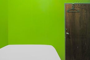 SPOT ON 92170 Penginapan Pak DheNearMall Nagoya Hill