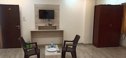 iROOMZ Suchira Lodge