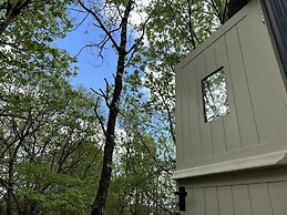 Cornwall Woodland Dog Friendly Shepherd's Hut