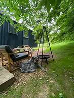 Cornwall Woodland Dog Friendly Shepherd's Hut