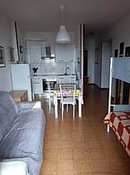 Seafront Apartment for Rent 6 Sleeps Skyscraper