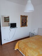 Seafront Apartment for Rent 6 Sleeps Skyscraper