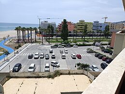 Seafront Apartment for Rent 6 Sleeps Skyscraper