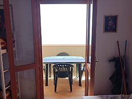 Seafront Apartment for Rent 6 Sleeps Skyscraper
