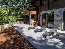 Chalet in the Woods With Nordic Bath