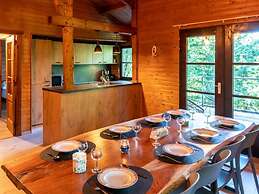 Chalet in the Woods With Jacuzzi and Sauna
