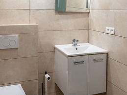 Chalet in the Woods With Jacuzzi and Sauna