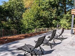 Chalet in the Woods With Jacuzzi and Sauna