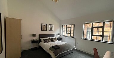 Boutique Luxury Townhouse 3 Floors Designer Home