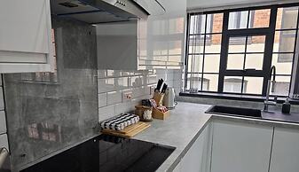 Boutique Luxury Townhouse 3 Floors Designer Home