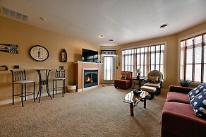 Unit 433a 1 Bd/ 1 Ba Condo 1 Bedroom Condo by RedAwning