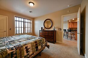 Unit 433a 1 Bd/ 1 Ba Condo 1 Bedroom Condo by RedAwning