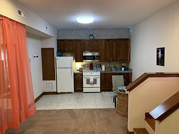 Beach Side Hideaway 1 Bedroom Condo by RedAwning