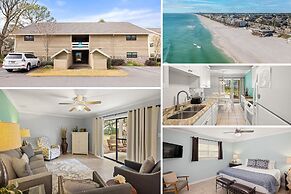 9b Seascape 2 Bedroom Villa by RedAwning