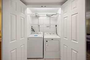 9b Seascape 2 Bedroom Villa by RedAwning