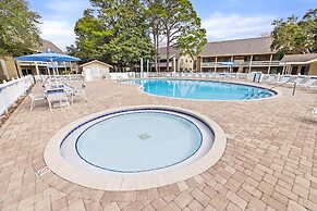 9b Seascape 2 Bedroom Villa by RedAwning