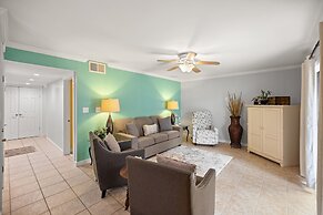 9b Seascape 2 Bedroom Villa by RedAwning