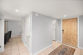 9b Seascape 2 Bedroom Villa by RedAwning