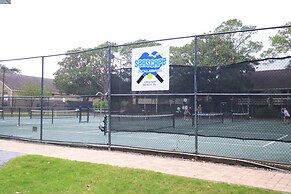 9b Seascape 2 Bedroom Villa by RedAwning