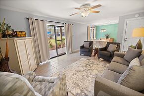 9b Seascape 2 Bedroom Villa by RedAwning