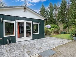 Chalet With Large Garden and Duck Pond