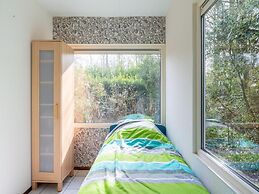 Chalet With Large Garden and Duck Pond