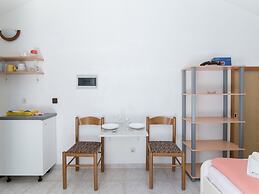 Apartments Pinija - Studio With Terrace -