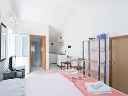 Apartments Pinija - Studio With Terrace -