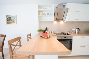 Apartments Horizon - One-bedroom Apartment With Balcony and Sea View