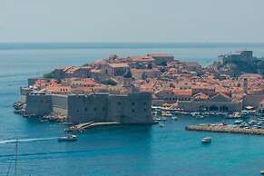 Apartments Horizon - One-bedroom Apartment With Balcony and Sea View