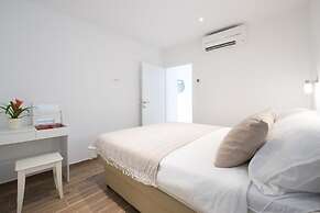 Apartments Horizon - One-bedroom Apartment With Balcony and Sea View