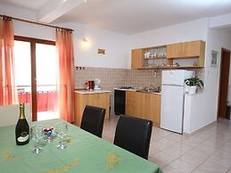 Apartments Boro - Two Bedroom Apartment With Terrace