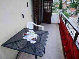 Apartments Boro - Two Bedroom Apartment With Terrace