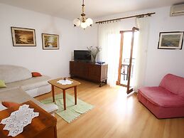 Apartments Boro - Two Bedroom Apartment With Terrace