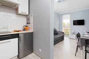Dworska Apartment by Renters