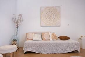 Dreamscape 3-Bedroom Mykonos Hideaway