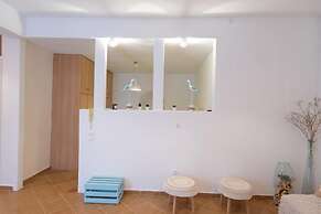 Dreamscape 3-Bedroom Mykonos Hideaway