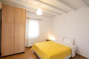 Dreamscape 3-Bedroom Mykonos Hideaway