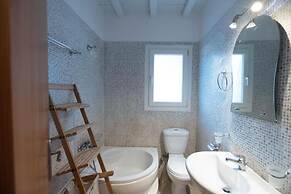 Dreamscape 3-Bedroom Mykonos Hideaway