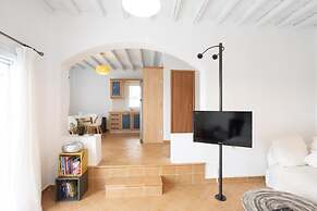 Dreamscape 3-Bedroom Mykonos Hideaway