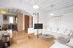 Dreamscape 3-Bedroom Mykonos Hideaway