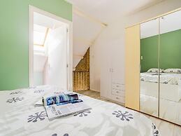 Vacation Home 450 m From the Beach