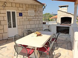 Villa Ivana - Three-bedroom Villa With Private Pool