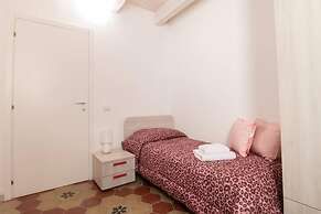 Welcomely - Xenia Boutique