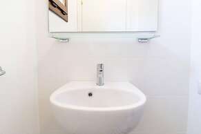 Welcomely - Xenia Boutique