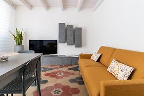 Welcomely - Xenia Boutique