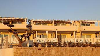 Welcomely - White Terrace - Condominio Acqualife