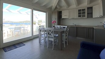 Welcomely - White Terrace - Condominio Acqualife